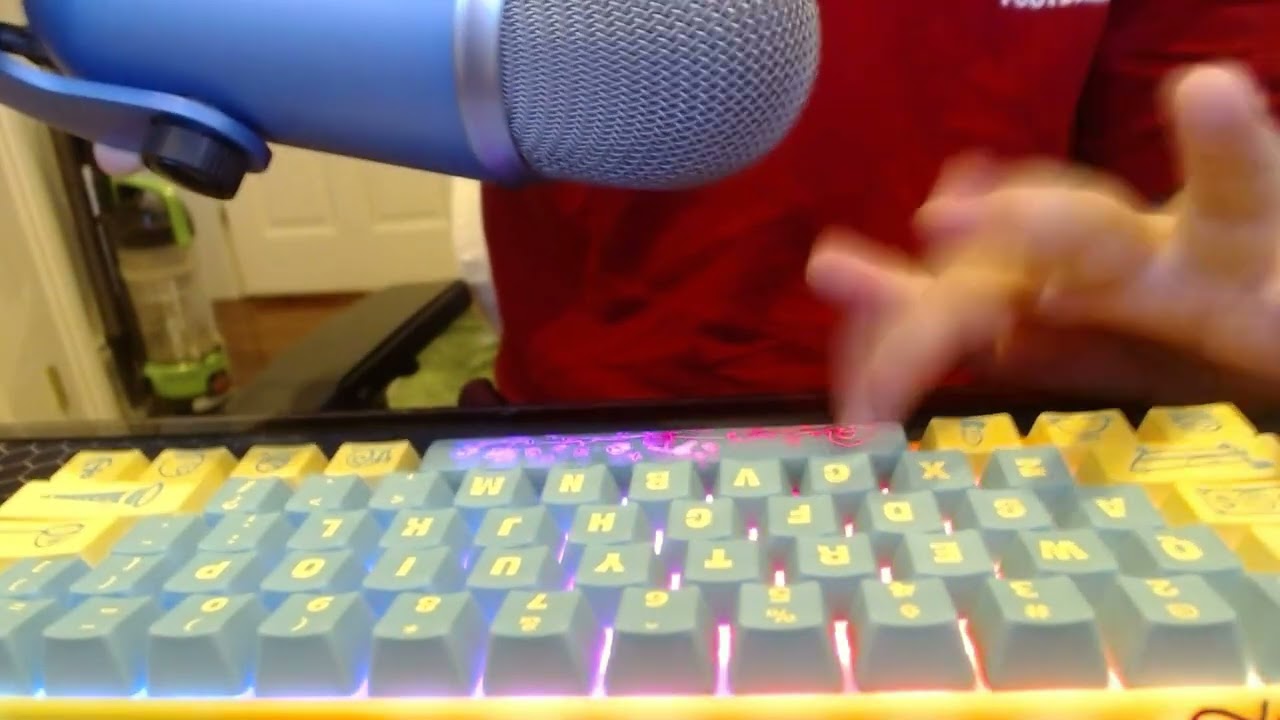 SpongeBob K1 Pro Ghost Keyboard and TenZ Starlight Pro Finalmouse Review