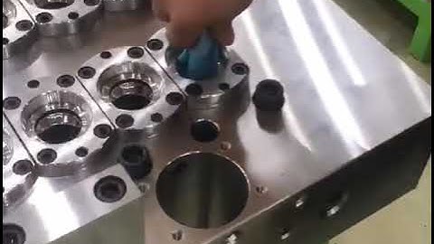 How to clean preform mold cavity part property？