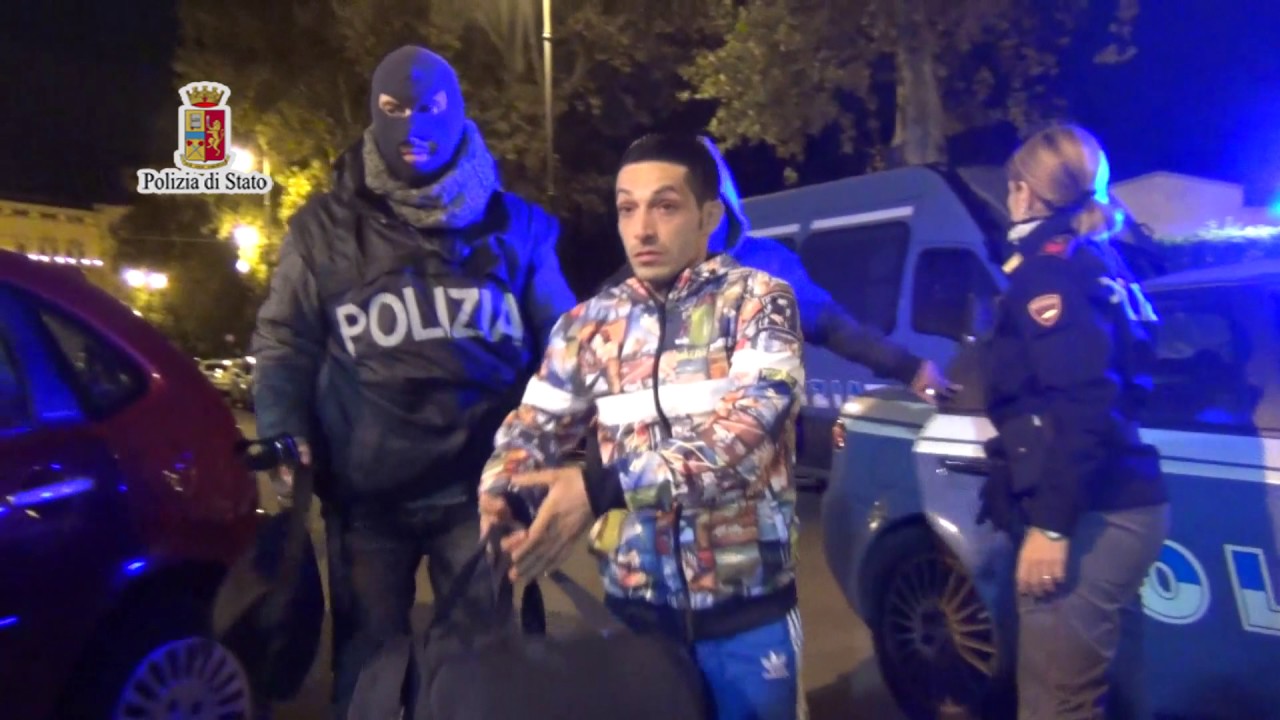 Palermo, la banda dei furti d'auto: il video degli arresti
