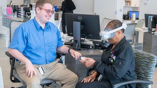 College of Optometry using VR technology to create customized progressive lenses