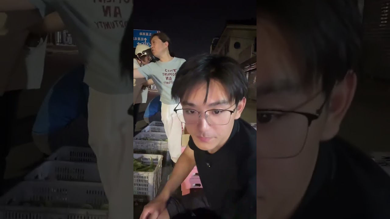 The wind passed through me and disappeared across the sky