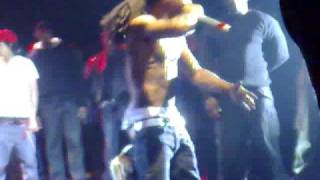 LIL WAYNE THE BLOCK IS HOT