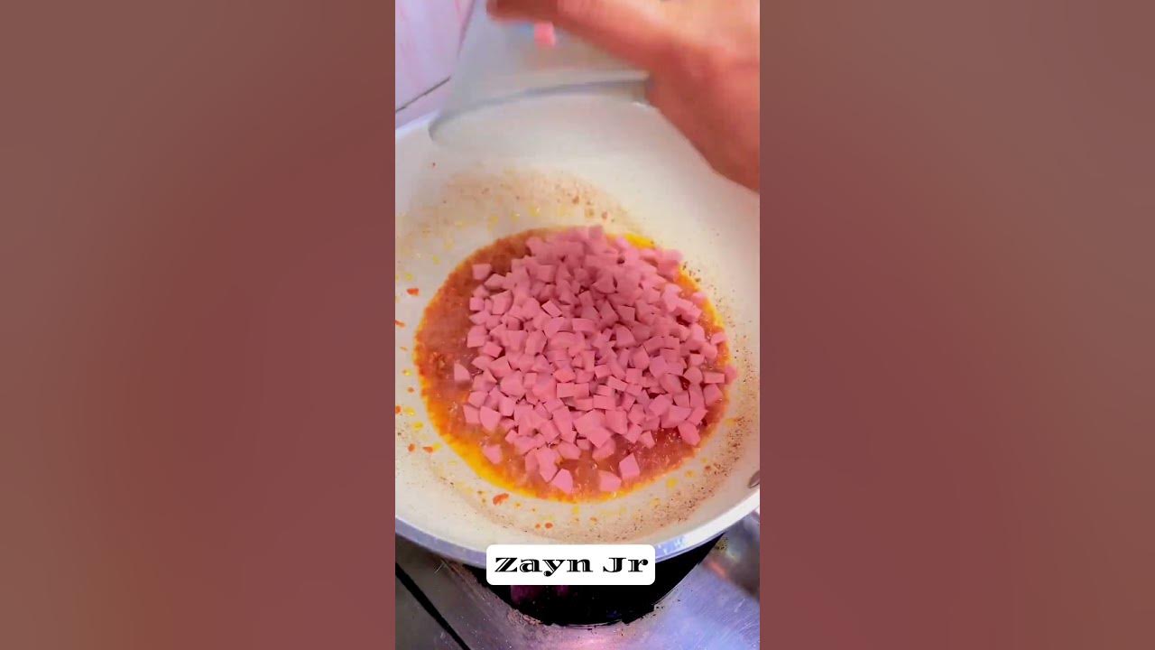 Lumpia isi sosis chetarrr#food  #usaharumahanmodalkecil #cooking #jajanan