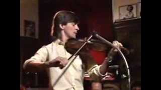 Video thumbnail of "Scottish fiddle : Dougie MacLean"