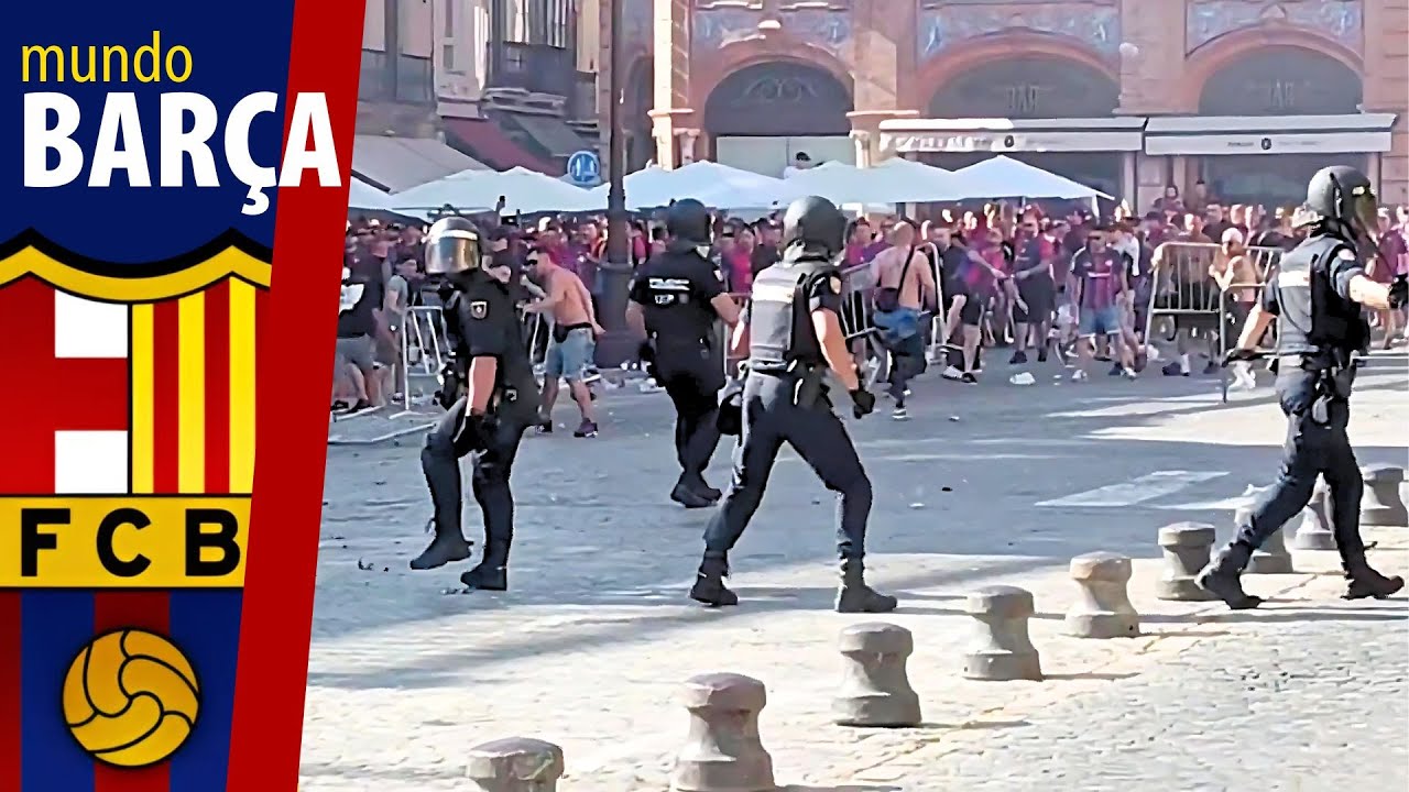 ÚLTIMA HORA: La Policía actúa en Sevilla y dispersa a barcelonistas en un clima de tensión