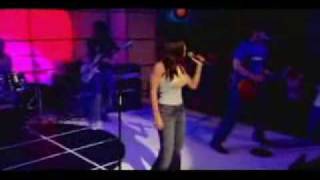 Natalie Imbruglia - Beauty on the Fire (Live @ TOTP)