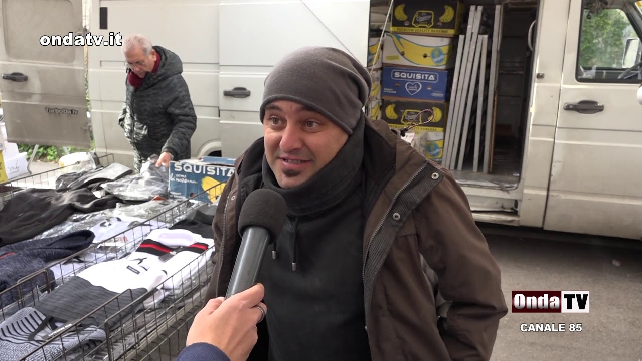 MESSINA - Continuano le proteste dei venditori ambulanti del mercato S.Filippo