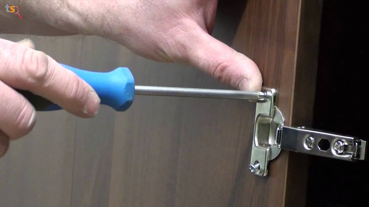 replacing kitchen cabinet hinges