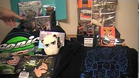 Loot Crate Vs. Nerd Block: January 2015 Edition
