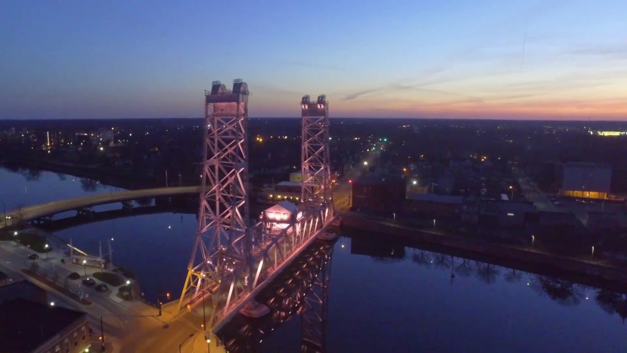 Welland Bridge -Drone Timelapse  30 minutes in 30 seconds