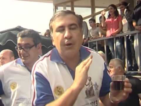 სააკაშვილი რაჭა-ლეჩხუმის ღვინის ფესტივალს დაესწრო