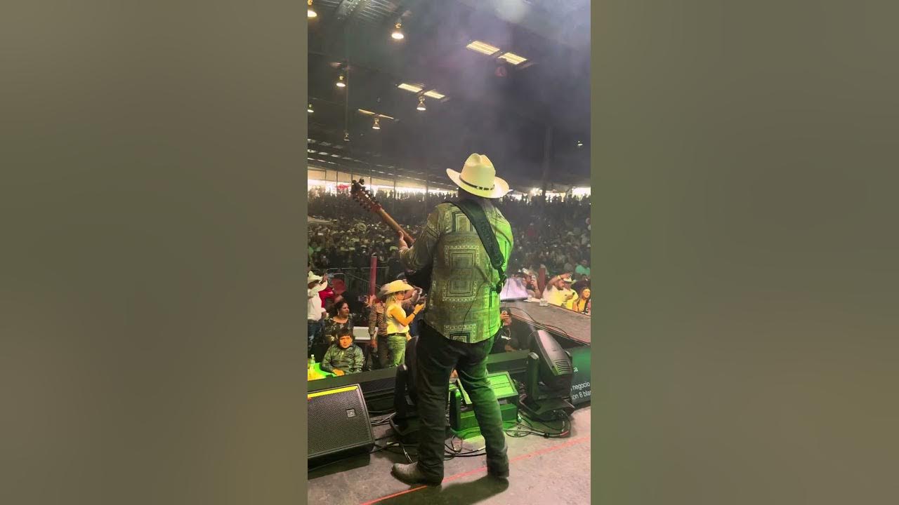 La Changa En Vivo Con Los Farmerz La Changa En Vivo Con Los Farmerz