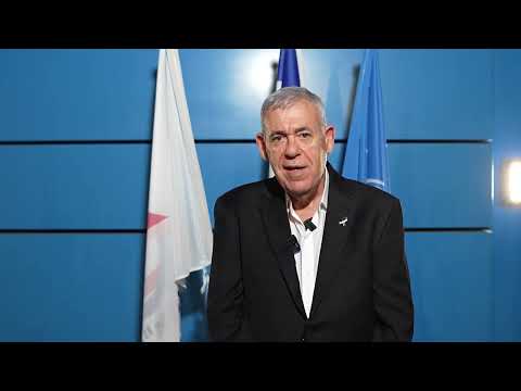 ראשי מפא"ת במשרד הביטחון על השיגור המוצלח של הלווין הישראלי