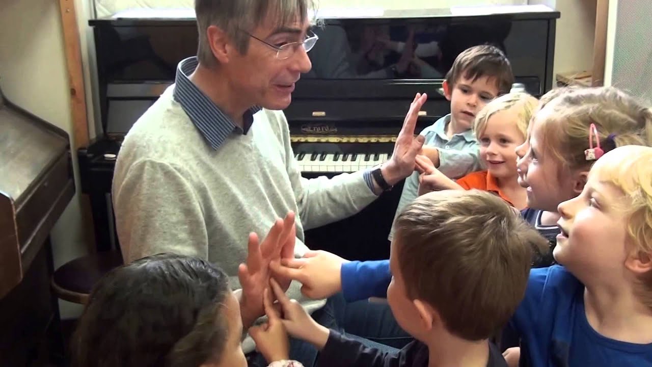 L'initiation à Ryméa: les chansons