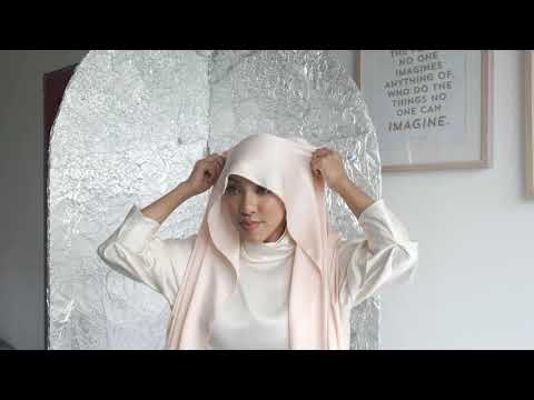 UMMA Hijab Tutorial #37 - NOUR SATIN SILK EYELASH!