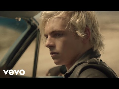 (+) R5 - Heart Made Up On You