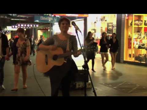 Melbourne SEXIEST Busker Jessica Paige with Englis...