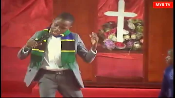 Mtoto Yohana amlilia Magufuli /Tunakulilia Magufuli/LIVE PERFOMANCE MITO YA BARAKA  CHURCH