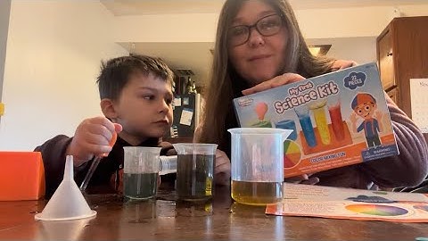 Levi’s first Blippi science kit!!