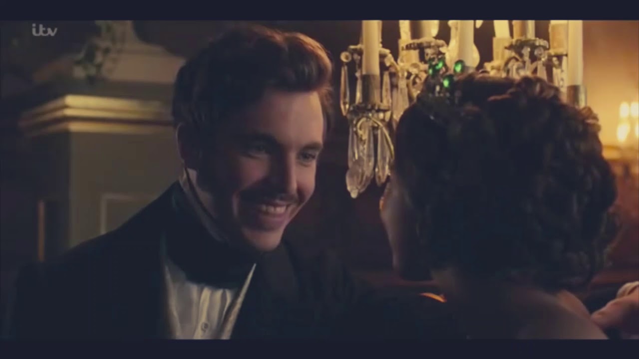 Victoria & Albert| Flashlight