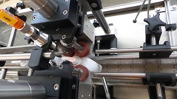 Semiautomatic linear capping machine TRIGGER S for Dispenser caps