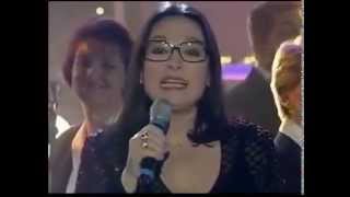 Nana Mouskouri & Les Coeurs De France -- Oh Happy Day -