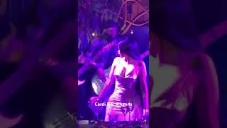 Cardi B performing “Bodak Yellow” in front of Rihanna #viral #music #rap #cardib #rihanna #rapmusic