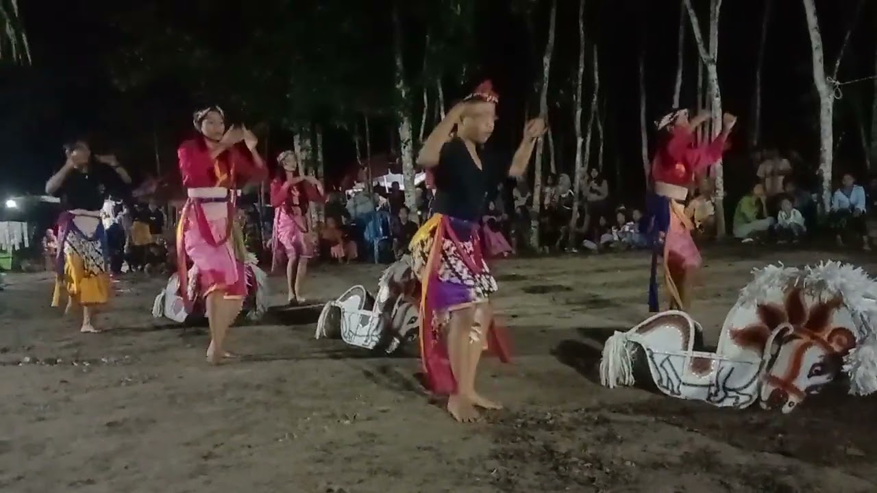 Grup jaran kepang GTSJ  kalborasi Grup TNB live bedeng arang rt 25 suka jaya