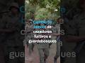 Excazadores furtivos ahora protegen una selva tropical en África #shorts