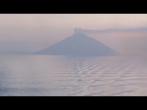 Putar The Age of Now - Roberto Cacciapaglia