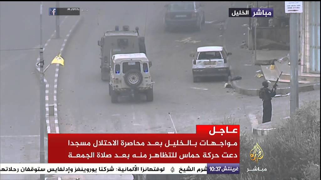 مواجهات بالخليل بعد محاصرة الاحتلال مسجدا دعت حماس للتظاهر منه بعد الصلاة