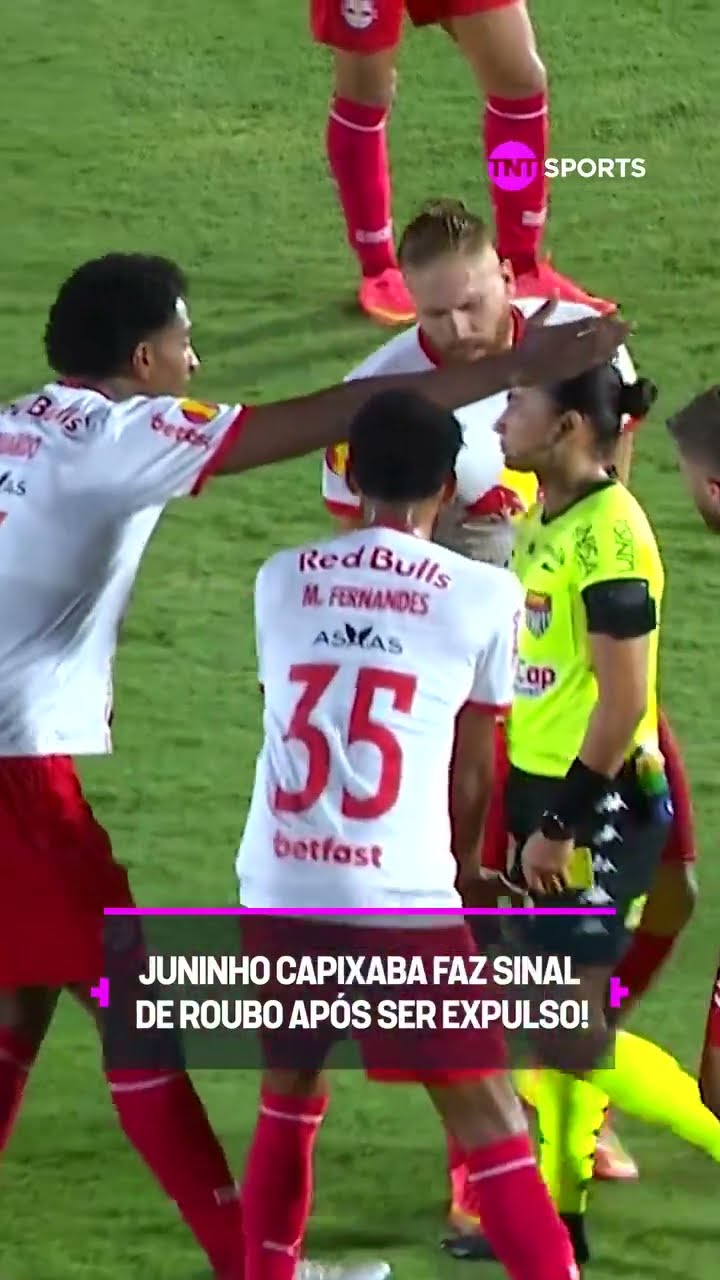 QUE QUE ISSO, CAPIXABA? ?? O lateral foi expulso e saiu na bronca com a arbitragem! #shorts