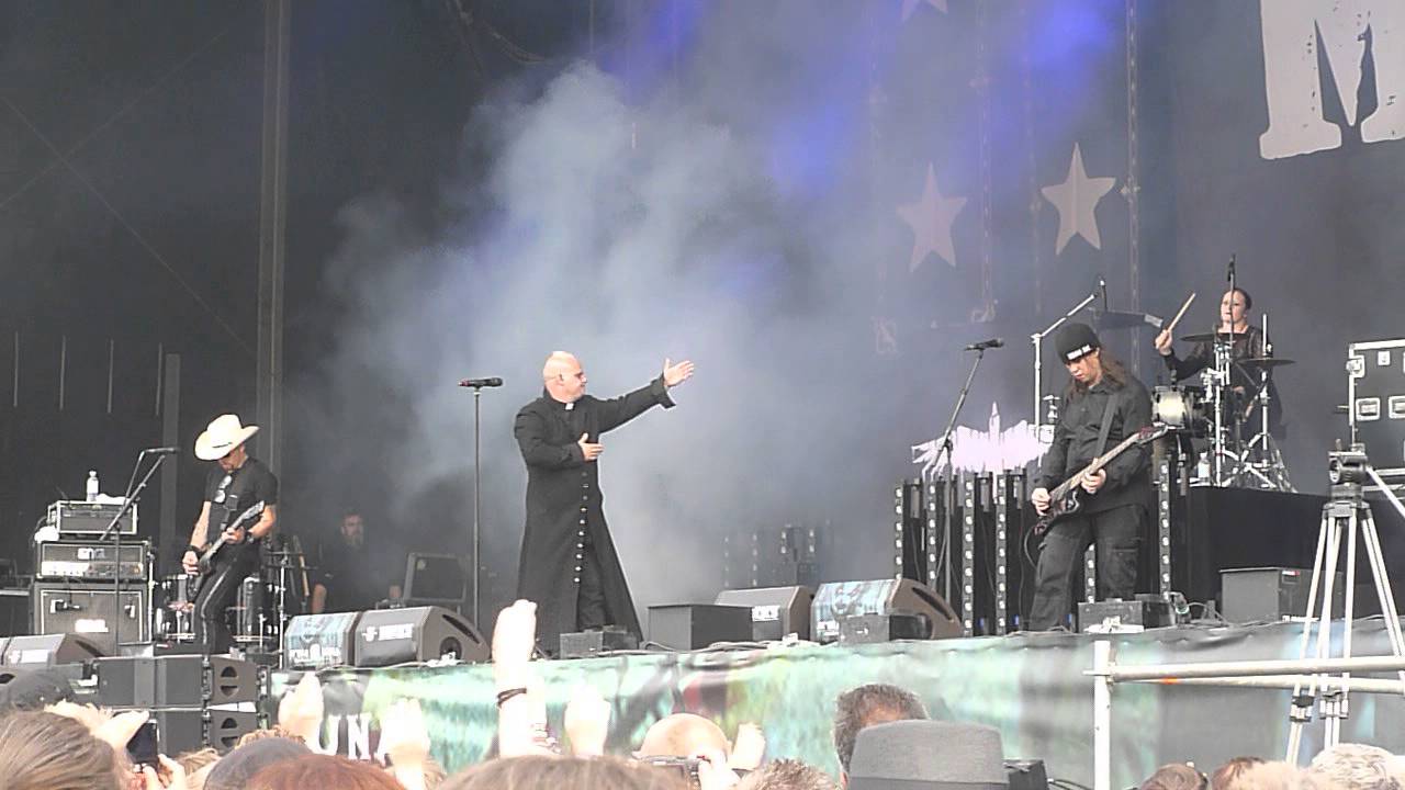 MONO INC. -    SYMPHONY OF PAIN live @ M'ERA LUNA ..