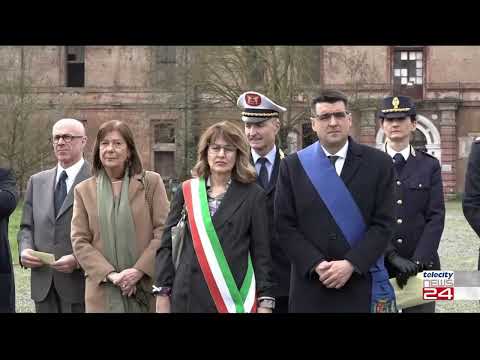 18/03/24 - Sventola il Tricolore dell'Unita' Naz in Cittadella, ma e' a mezz'asta per vittime Covid
