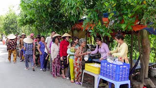 Bà Con Khmer Vui Mừng Xếp Hàng Dài Nhận 1000 Trứng Vịt từ Chị Linh Gửi Tặng | HQ #1202