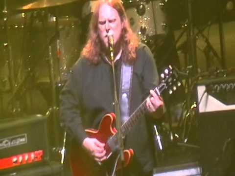 Warren Haynes Band #4 "I've Been Loving You Too Long" @ Warren Haynes Xmas Jam 2010