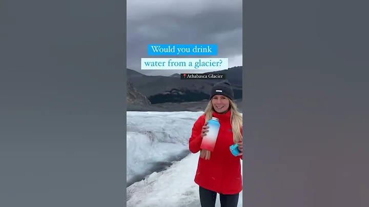 Would you drink water from a glacier? 🇨🇦 The purest water you could ever find! 📍Athabasca