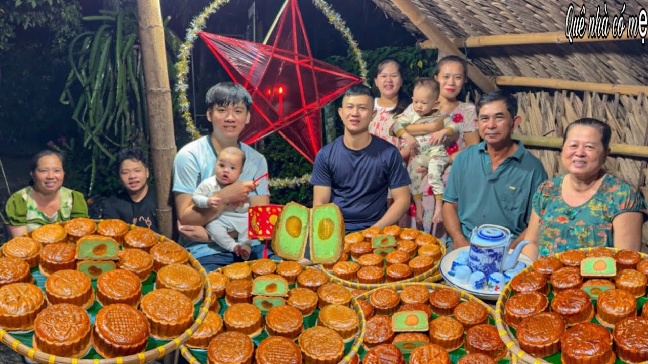 Bánh Trung Thu Đậu Xanh Lá Dứa Trứng Muối | Hương Vị Bánh Quê Ngày Tết Trung Thu || Moon cake