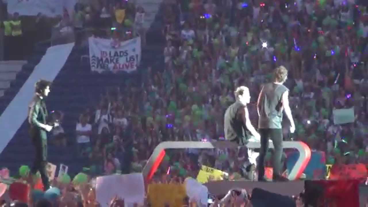 One Direction - Why Don't We Go There - WWAT Porto, Portugal
