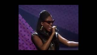 SWV - I’m So Into You LIVE at the Apollo 1993