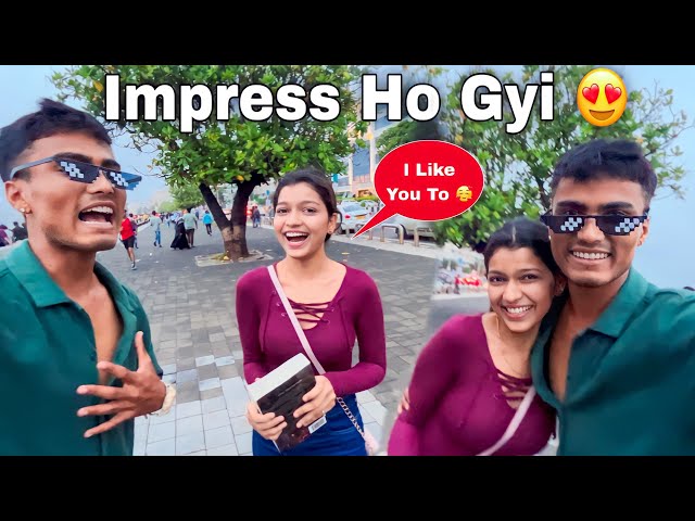 Flirting With Random Cute Girls 😍 | Cute Girls Reaction In Mumbai 😛 | Tiger Kirar Vlogs class=