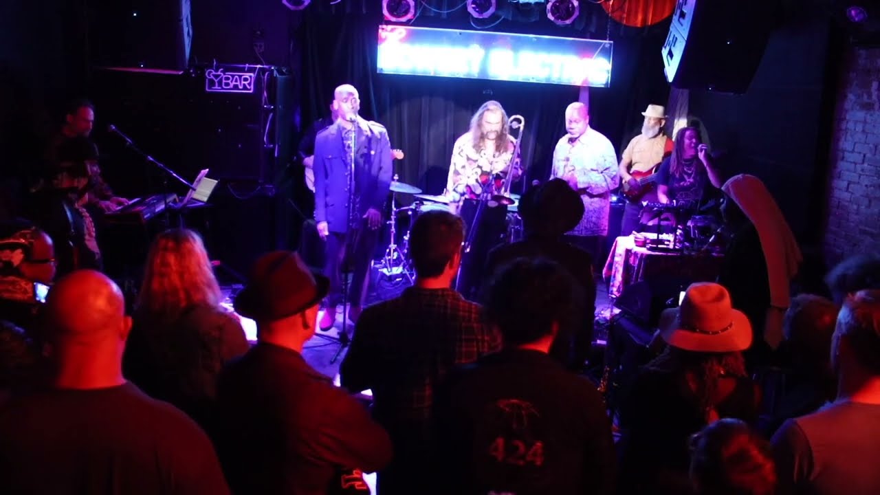 “Hi … Open Your Heart” Conducted Improvisation