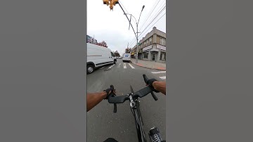 Expectations vs reality #urbancyclist #fixie #citycycling #closecall #fixievideos #fixiegear