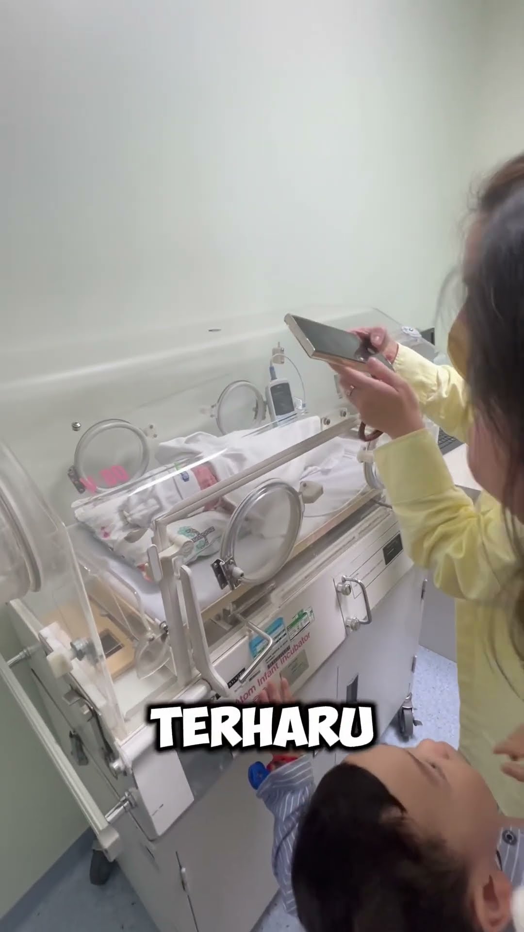 REAKSI MAMI LIAT BAYI ?!!