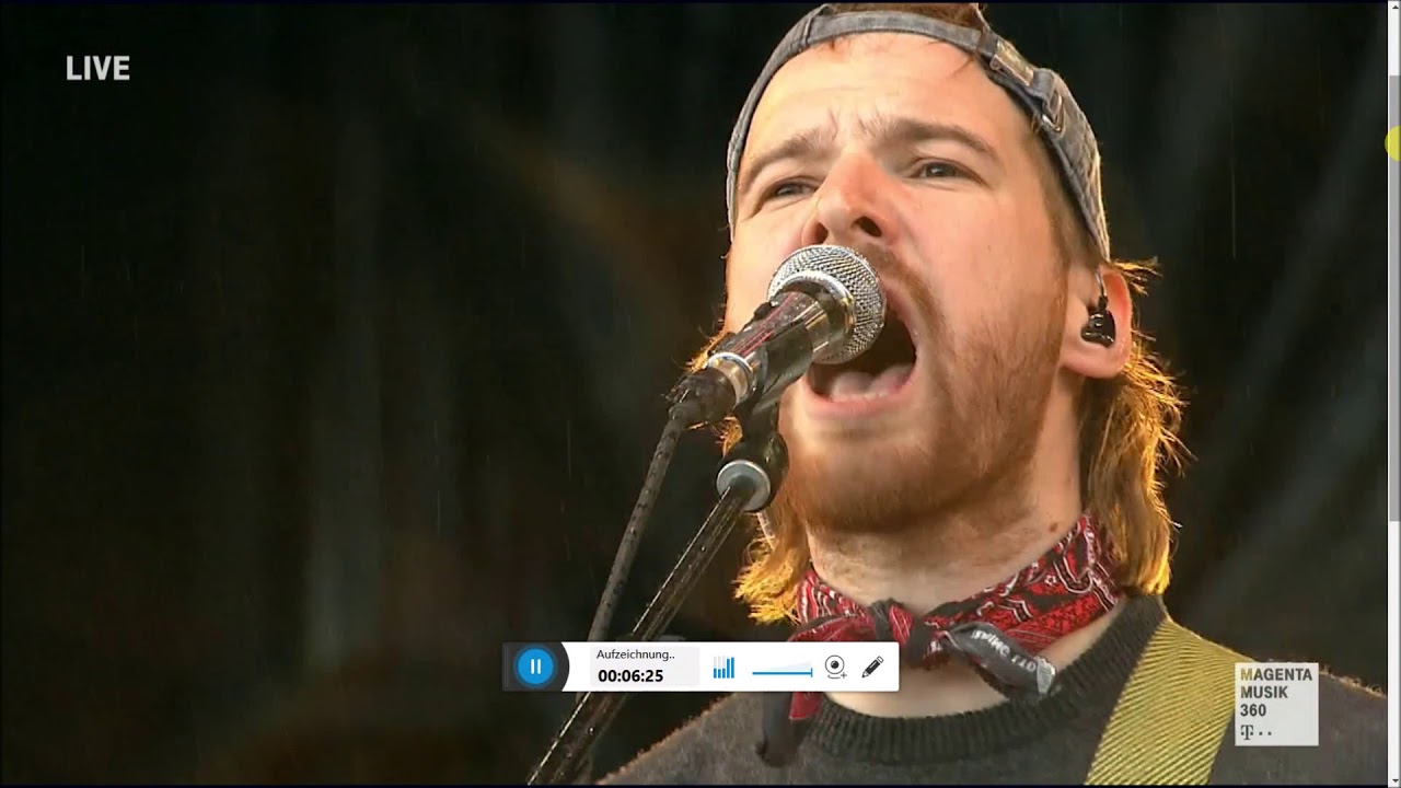 Feine Sahne Fischfilet - Komplett im Arsch Live RaR2019