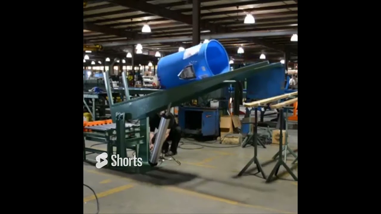 90 Degree Barrel Upender - #conveyors #automationsolutions #materialhandlingequipment