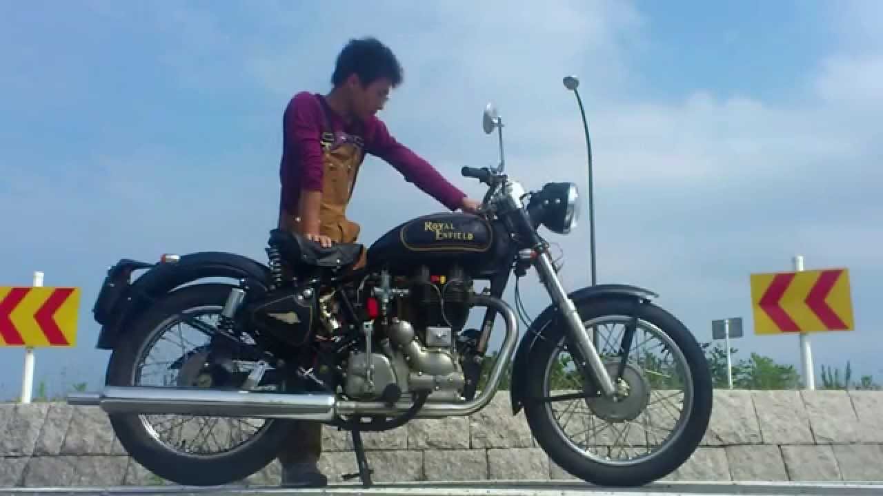 Kick Starting A Indian Royal Enfield Bullet 500 YouTube