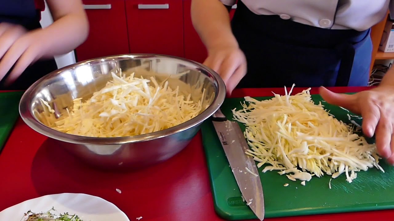 15 04 2018 Вкусное воскресенье  салат с проростками