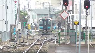 2023.04.09　JR五所川原駅　五能線 深浦行き到着【GV-E400系・2826D】　2023.04.09