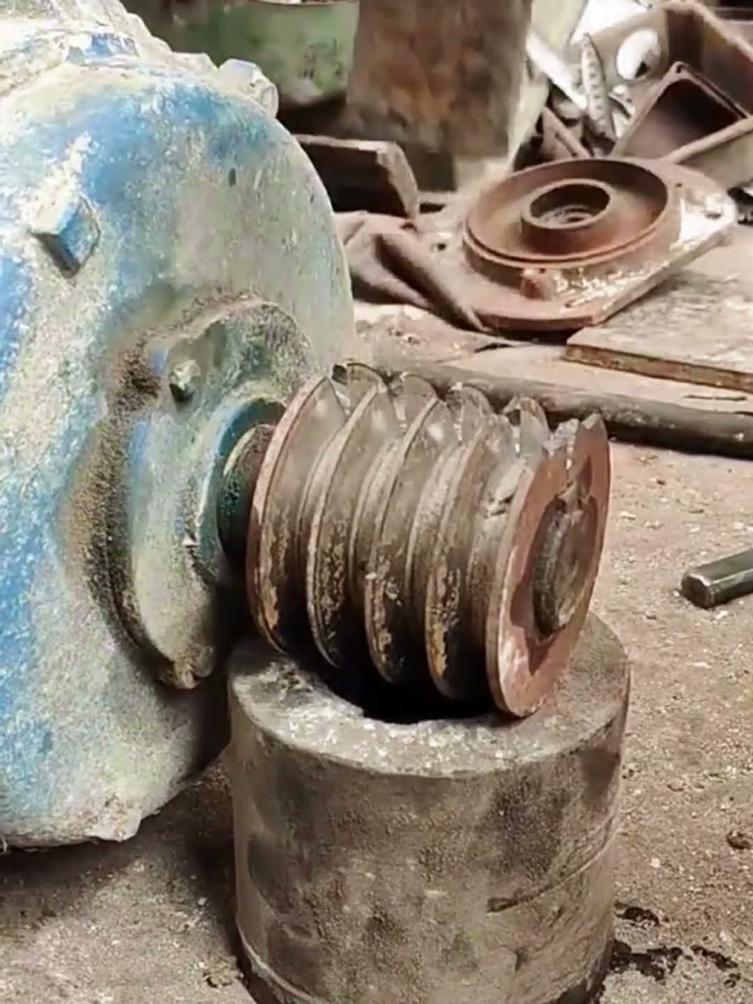 Remove the pulley with a hammer- Good tools and machinery make work easy